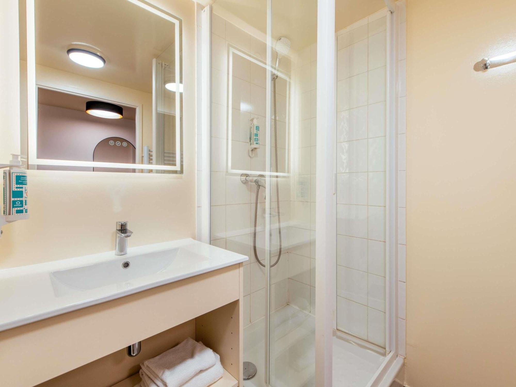 Aparthotel Adagio Access Paris Asnieres Exterior photo