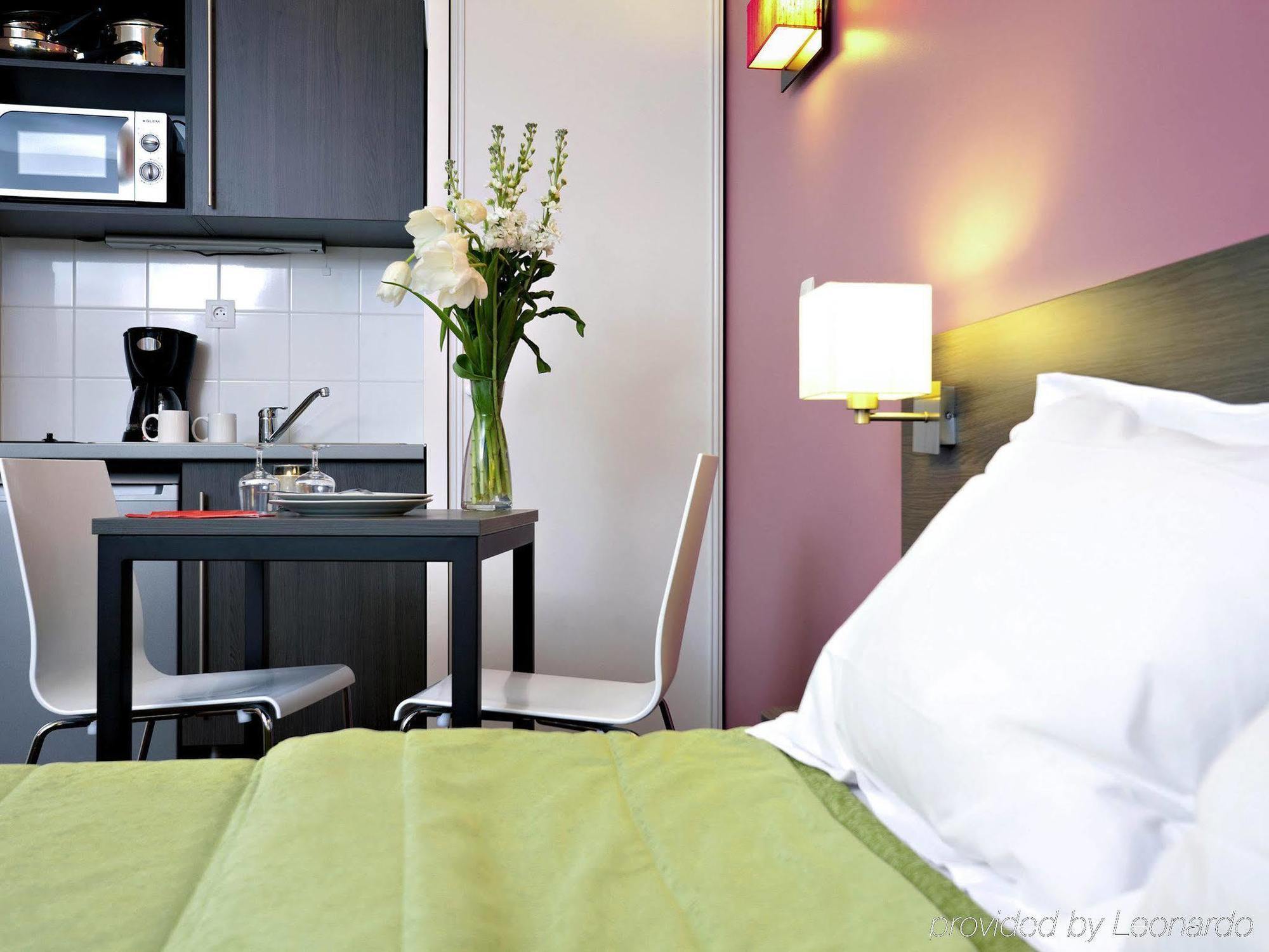 Aparthotel Adagio Access Paris Asnieres Exterior photo